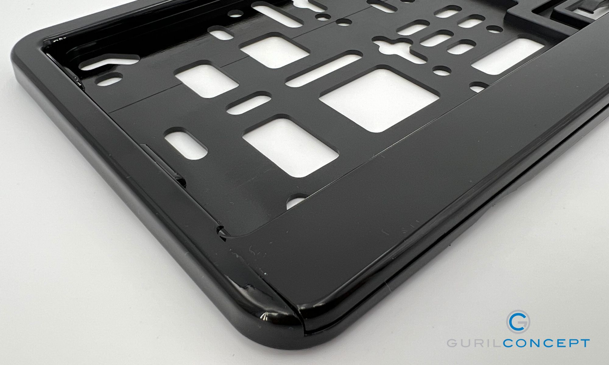 Kennzeichenhalter 460mm in schwarz-glänzend für kurze Kennzeichen mit Wunschtext